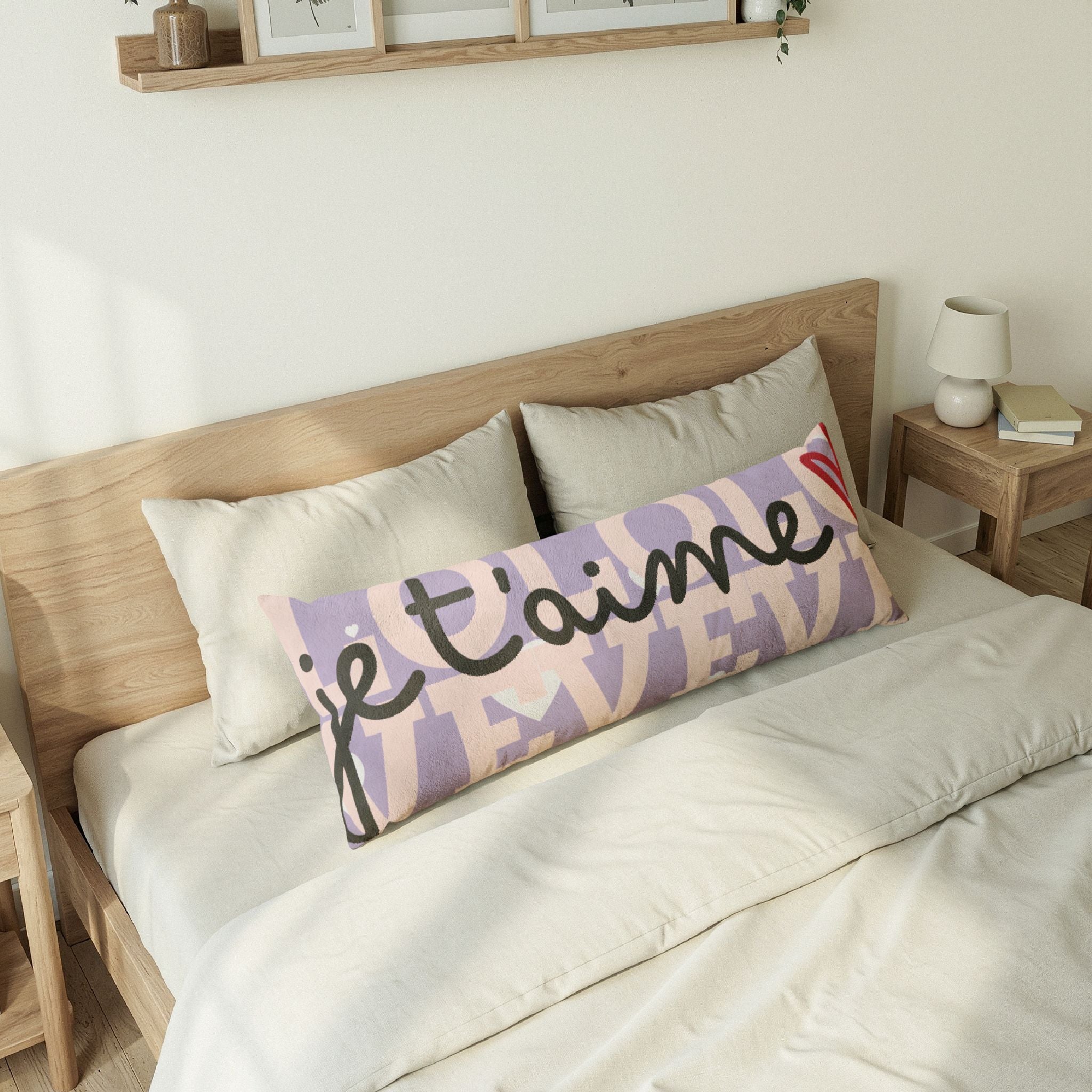 Je t’aime home gift – Body pillow, light purple | eKuumeArt