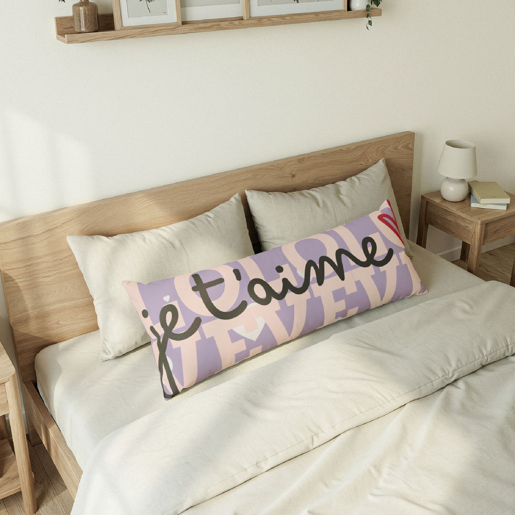 Je t’aime home gift – Body pillow, light purple | eKuumeArt