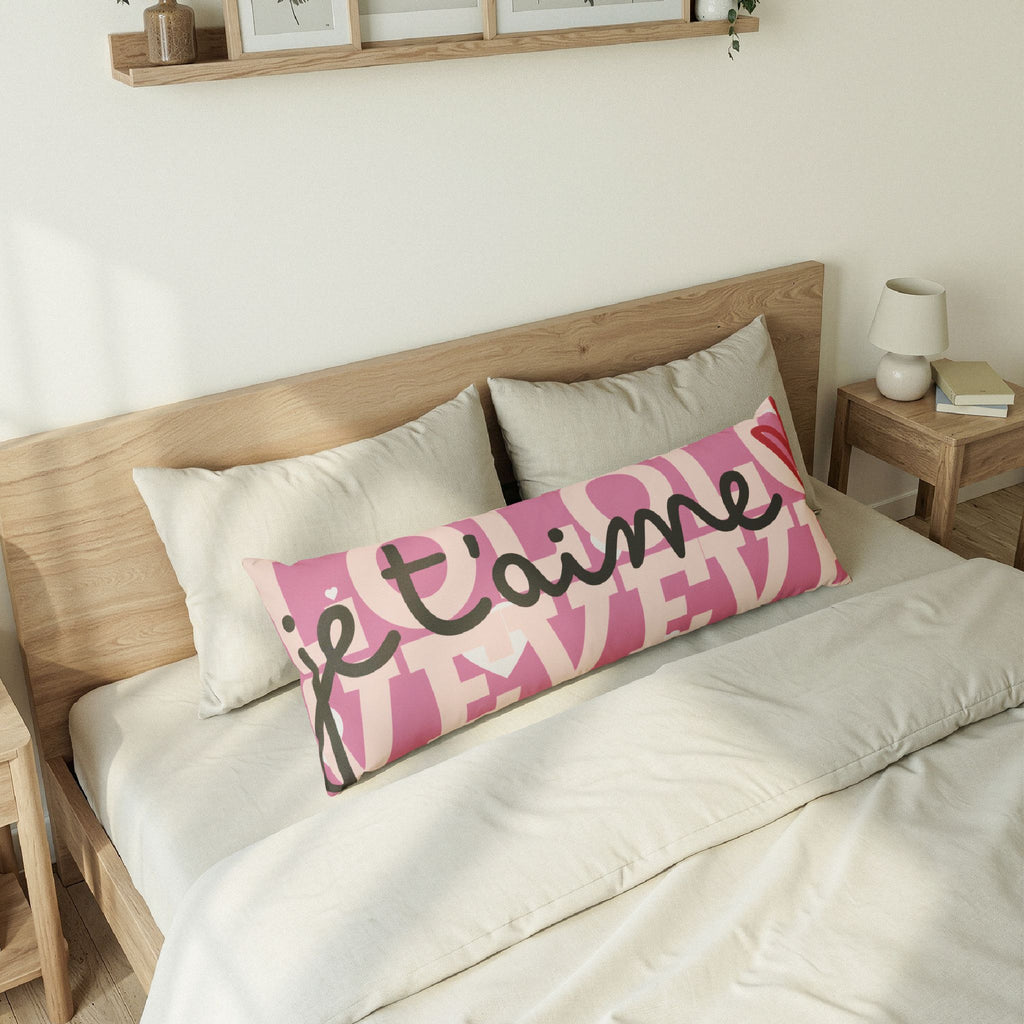 Je t’aime home gift – Body pillow, pink | eKuumeArt