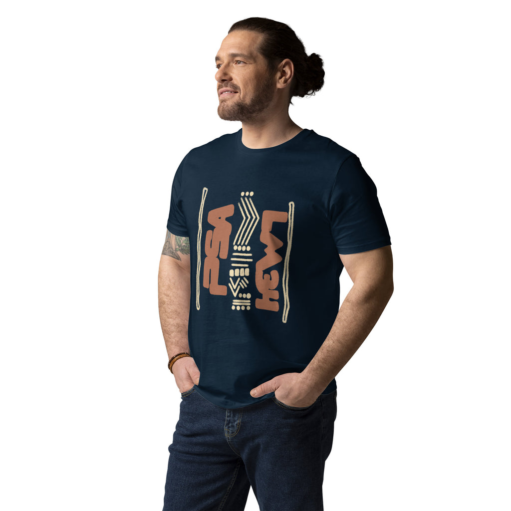 Man wearing a french navy organic cotton t-shirt with hand-drawn design | eKuumeArt.